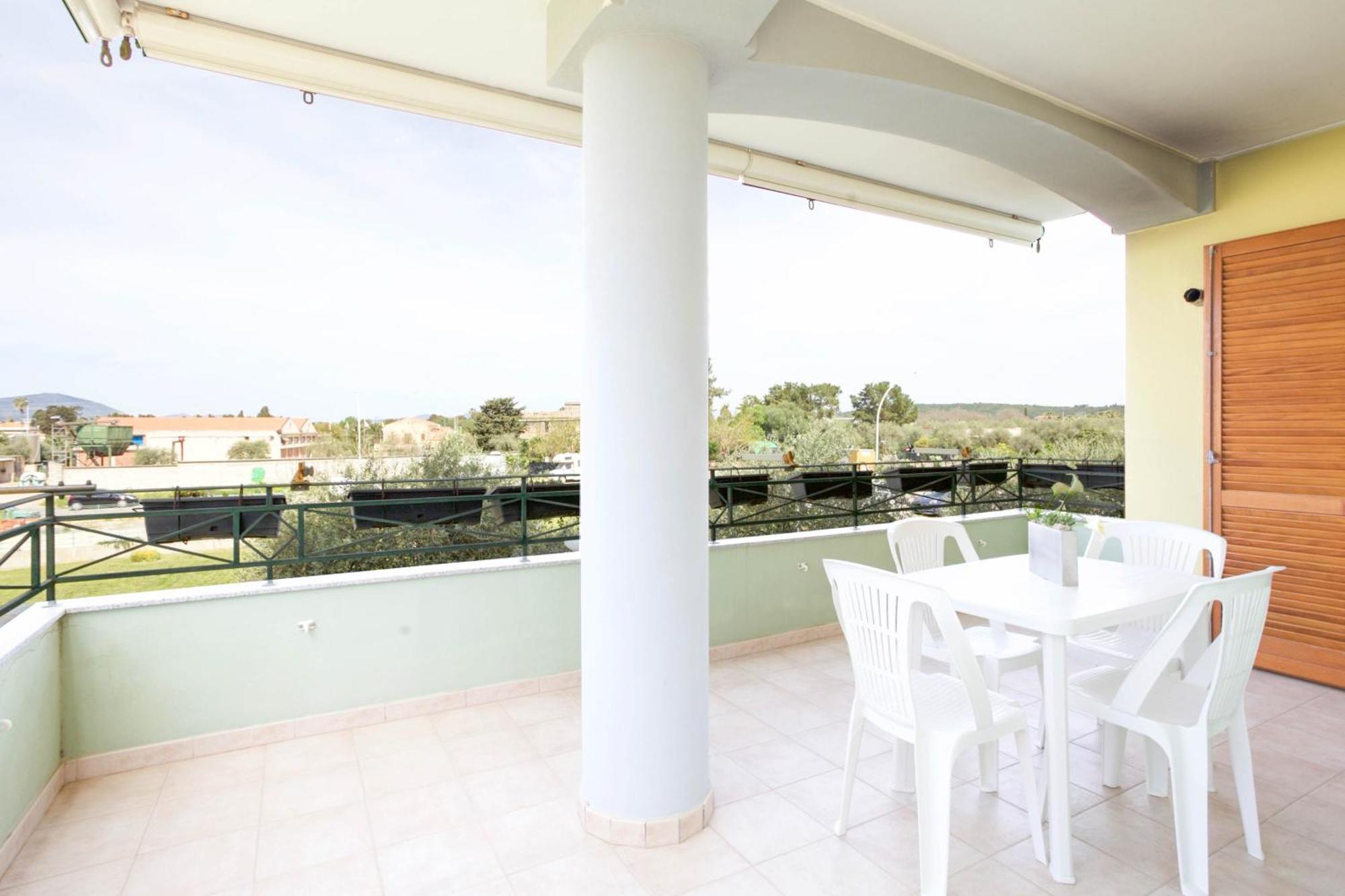 Crystal House Apartment อาลเกโร ภายนอก รูปภาพ